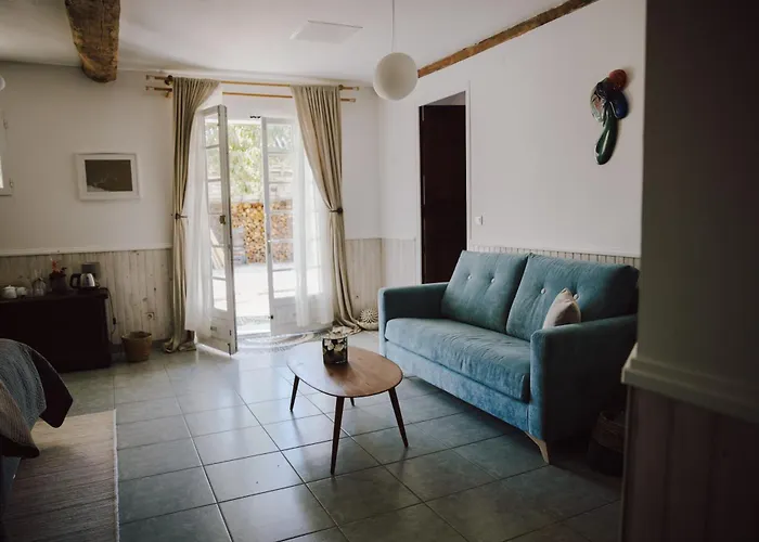 Pensión Les Perséides Lezignan